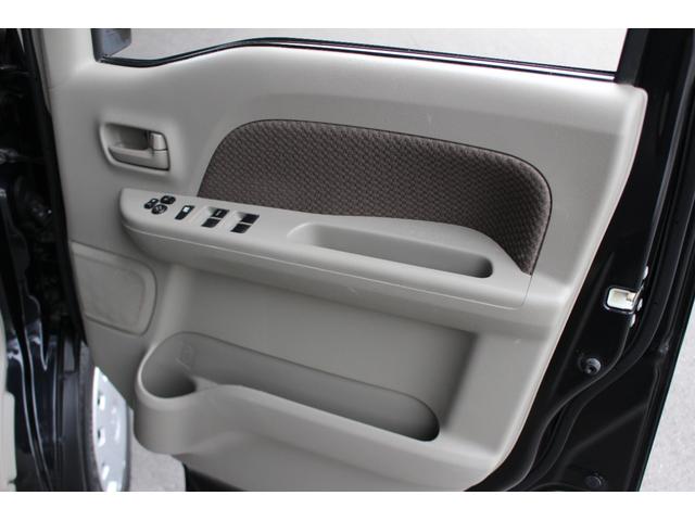 エブリイ ジョインターボ　禁煙車　１オーナー　ナビ　フルセグ　ＤＶＤ　Ｂｌｕｅｔｏｏｔ　連動ドラレコ　キーレス　パワーウインドウ　電動格納式ミラー　ＬＥＤライト　フォグランプ　オートライト　純正ルーフネットラック　リアフィルム（36枚目）
