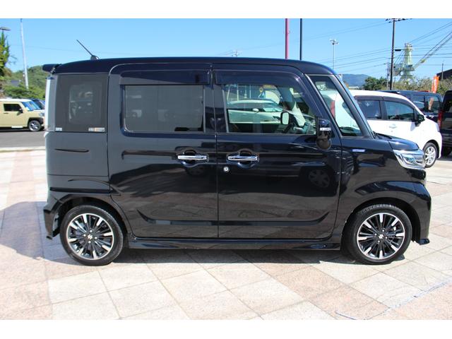 スペーシアカスタム ハイブリッドＸＳターボ　禁煙車　全方位カメラ　ナビ　フルセグ　Ｂｌｕｅｔｏｏｔｈ　ＤＶＤ　ＥＴＣ　黒ハーフレザー調シート　革巻きステアリング　パドルシフト　クルコン　ＬＥＤ　天井サーキュレーター　　ヘッドアップディスプレイ（11枚目）