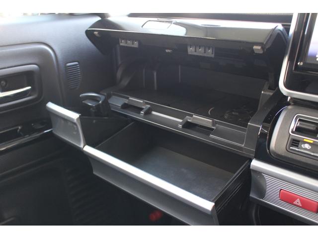 スペーシアカスタム ハイブリッドＸＳターボ　禁煙車　全方位カメラ　ナビ　フルセグ　Ｂｌｕｅｔｏｏｔｈ　ＤＶＤ　ＥＴＣ　黒ハーフレザー調シート　革巻きステアリング　パドルシフト　クルコン　ＬＥＤ　天井サーキュレーター　　ヘッドアップディスプレイ（29枚目）