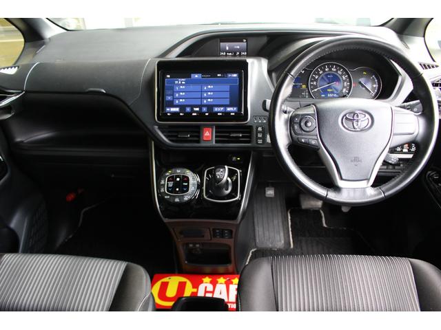 ヴォクシー ハイブリッドＺＳ　煌ＩＩ　禁煙車　純正９インチナビ　フルセグＴＶ　Ｂｌｕｅｔｏｏｔｈ　バックカメラ　前席左右シートヒーター　シートバックテーブル　クルーズコントロール　ＥＴＣ　ドラレコ　ＬＥＤヘッドライト　７人乗り（13枚目）