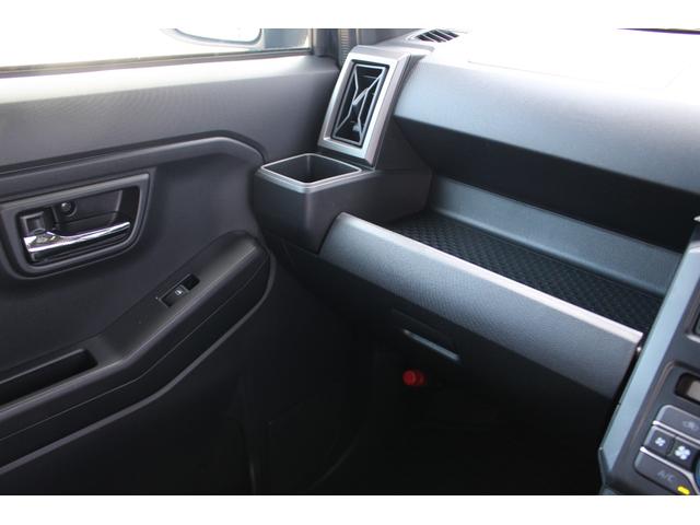 タフト G ダーククロムベンチャー 禁煙車 9インチディスプレイオーディオ バックカメラ フルセグTV Bluetooth 音声認識機能付き HOLD機能付電動パーキングブレーキ 前席左右シートヒーター 革巻きステアリング LEDライト(31枚目)