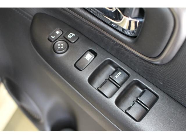 ワゴンＲスマイル ハイブリッドＳリミテッド　禁煙車　純正９インチナビ　全方位カメラ　ＣＤ　ＤＶＤ　フルセグＴＶ　Ｂｌｕｅｔｏｏｔｈ　ＬＥＤヘッドライト　両側パワースライドドア　シートヒーター　シフォンアイボリー×ソフトベージュツートン（40枚目）