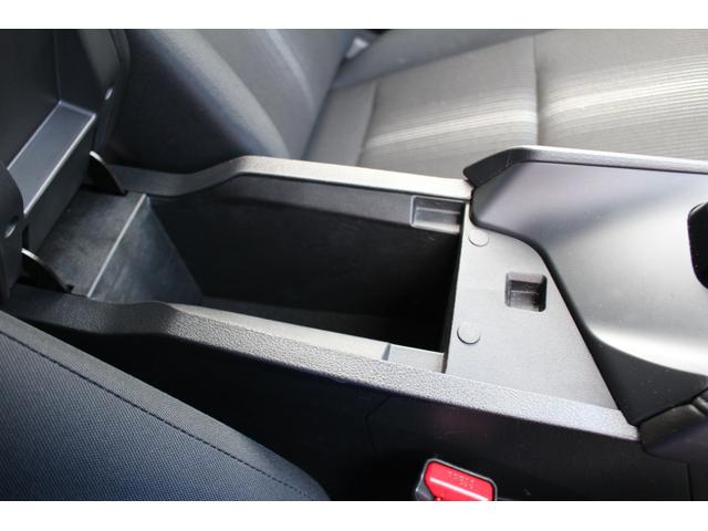 ノート Ｘ　禁煙車　Ｅパワー　プロパイロット　純正９インチナビ　アラウンドビューモニター　ＬＥＤヘッドライト　ステアリングヒーター　シートヒーター　おくだけ充電　ドラレコ　ＥＴＣ２．０　インテリジェントミラー（30枚目）