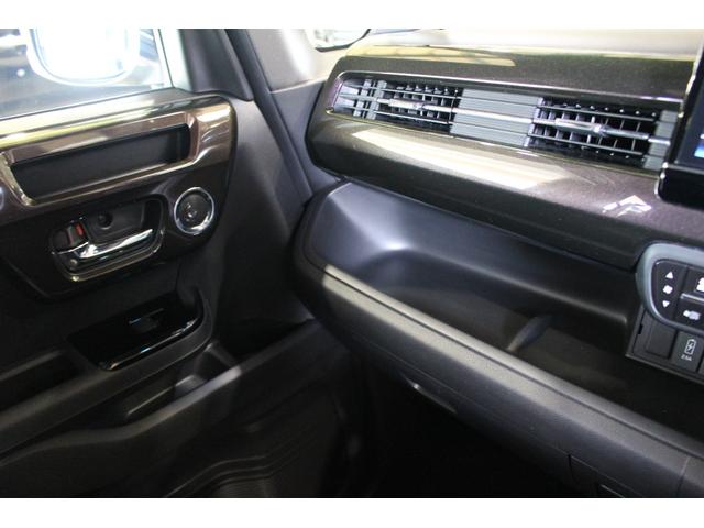 Ｎ－ＢＯＸカスタム Ｇ・ＥＸターボホンダセンシング（32枚目）