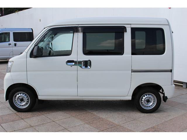 サンバーバン トランスポーター 禁煙車 新車1オーナー車 エアコン パワステ パワーウインドウ キーレス リアフィルム(7枚目)