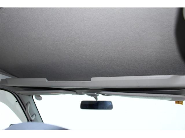 サンバーバン トランスポーター 禁煙車 新車1オーナー車 エアコン パワステ パワーウインドウ キーレス リアフィルム(18枚目)