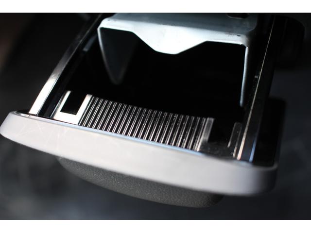 サンバーバン トランスポーター 禁煙車 新車1オーナー車 エアコン パワステ パワーウインドウ キーレス リアフィルム(26枚目)