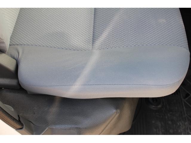 サンバーバン トランスポーター 禁煙車 新車1オーナー車 エアコン パワステ パワーウインドウ キーレス リアフィルム(33枚目)