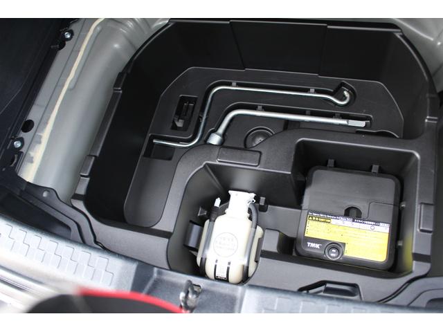 アクア Ｓ　禁煙車　ナビ　Ｂｌｕｅｔｏｏｔｈ　オートエアコン　純正ＬＥＤヘッドライト＆フォグランプ　純正１６インチアルミ　ＥＴＣ車載器　キーレス　オプションアームレスト　電動コーナーポール　新車ワンオーナー（18枚目）