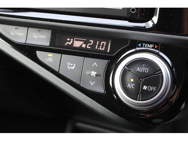 アクア Ｓ　禁煙車　ナビ　Ｂｌｕｅｔｏｏｔｈ　オートエアコン　純正ＬＥＤヘッドライト＆フォグランプ　純正１６インチアルミ　ＥＴＣ車載器　キーレス　オプションアームレスト　電動コーナーポール　新車ワンオーナー（22枚目）