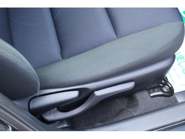 アクア Ｓ　禁煙車　ナビ　Ｂｌｕｅｔｏｏｔｈ　オートエアコン　純正ＬＥＤヘッドライト＆フォグランプ　純正１６インチアルミ　ＥＴＣ車載器　キーレス　オプションアームレスト　電動コーナーポール　新車ワンオーナー（41枚目）