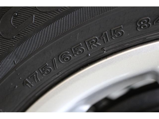 アクア Ｓ　禁煙車　ナビ　Ｂｌｕｅｔｏｏｔｈ　オートエアコン　純正ＬＥＤヘッドライト＆フォグランプ　純正１６インチアルミ　ＥＴＣ車載器　キーレス　オプションアームレスト　電動コーナーポール　新車ワンオーナー（49枚目）