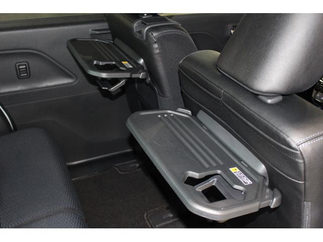 タント カスタムＸ　禁煙車　９ディスプレイオーディオ　パノラマカメラ　ＥＴＣ車載器　衝突被害軽減ブレーキ　ＬＥＤライト　両側パワースライドドア　前席左右シートヒーター　ロールサンシェイド＆シートバックテーブル　キーフリー（17枚目）