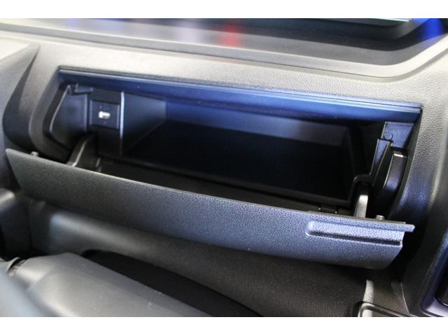 タント カスタムＸ　禁煙車　９ディスプレイオーディオ　パノラマカメラ　ＥＴＣ車載器　衝突被害軽減ブレーキ　ＬＥＤライト　両側パワースライドドア　前席左右シートヒーター　ロールサンシェイド＆シートバックテーブル　キーフリー（29枚目）