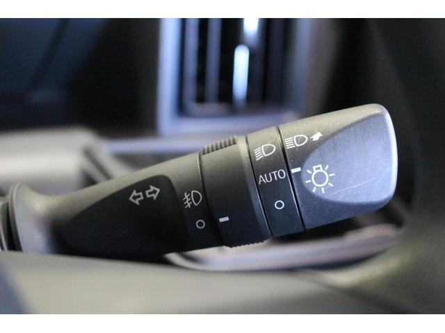 タント カスタムＸ　禁煙車　９ディスプレイオーディオ　パノラマカメラ　ＥＴＣ車載器　衝突被害軽減ブレーキ　ＬＥＤライト　両側パワースライドドア　前席左右シートヒーター　ロールサンシェイド＆シートバックテーブル　キーフリー（33枚目）