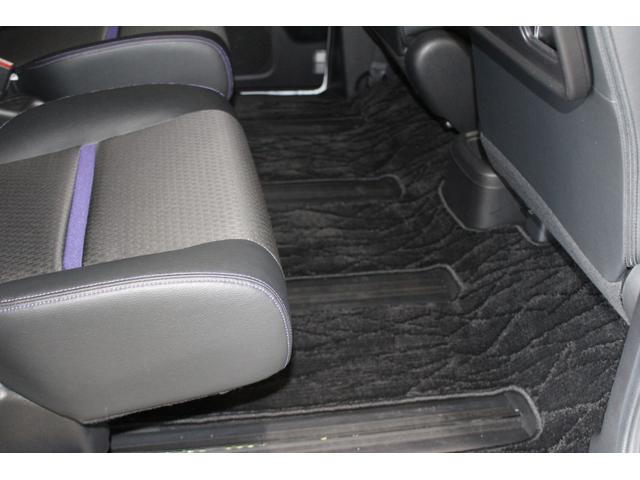 ステップワゴンスパーダ スパーダハイブリッドＧ・ＥＸホンダセンシングブラスタ　禁煙車　純正１０インチナビ　Ｂｌｕｅｔｏｏｔｈ　ＤＶＤ　フルセグＴＶ　バックカメラ　サイド＆カーテンエアバック　ＢＬＡＣＫＳＴＹＬＥ専用１６インチアルミ＆専用エクステリア　運転席＆助手席シートヒーター（18枚目）