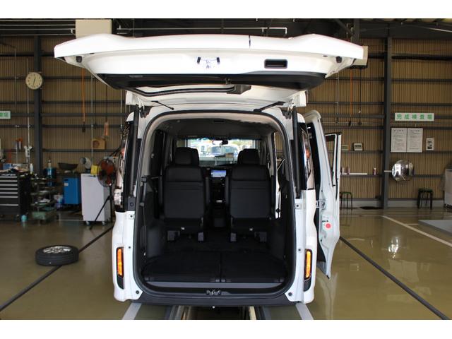 ステップワゴンスパーダ スパーダハイブリッドＧ・ＥＸホンダセンシングブラスタ　禁煙車　純正１０インチナビ　Ｂｌｕｅｔｏｏｔｈ　ＤＶＤ　フルセグＴＶ　バックカメラ　サイド＆カーテンエアバック　ＢＬＡＣＫＳＴＹＬＥ専用１６インチアルミ＆専用エクステリア　運転席＆助手席シートヒーター（22枚目）