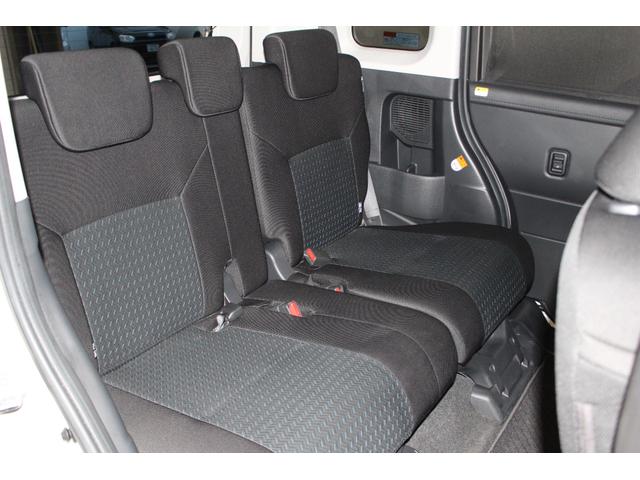 ルーミー カスタムＧ－Ｔ　禁煙車　９インチディスプレイオーディオ　パノラマカメラ　フルセグＴＶ　Ｂｌｕｅｔｏｏｔｈ　両側自動ドア　電動パーキングブレーキ　ＬＥＤヘッドライト＆フォグランプ　ＥＴＣ車載器　革巻きステアリング（15枚目）