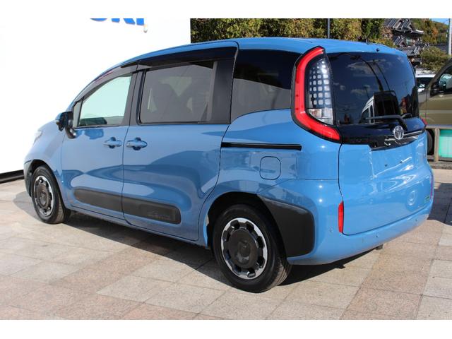 シエンタ ハイブリッドZ 禁煙車 10.5インチディスプレイ ナビ フルセグTV Bluetooth バックカメラ 前席左右シートヒーター&ステアリングヒーター 両側パワースライドドア ETC2.0車載器 AC100V(8枚目)