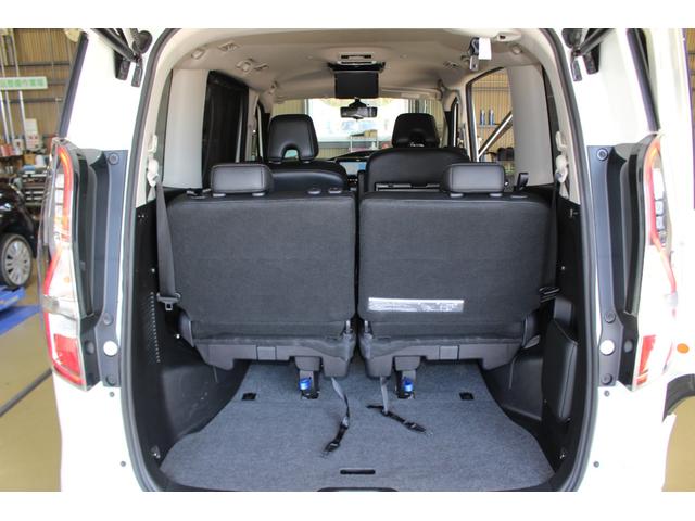 セレナ e-パワー ハイウェイスターV 禁煙車 プロパイロット パイオニア9インチナビ&フリップダウンモニター アラウンドビューモニター エマージェンシーブレーキ インテリジェントルームミラー 両側自動ドア 電動パーキングブレーキ 7人(21枚目)