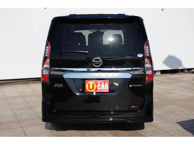 セレナ e-パワー ハイウェイスターV 福祉車両 セカンドスライドリフトアップシート ナビ アラウンドビューモニター 電動ブレーキ ステアリングヒーター 前席左右シートヒーター インテリジェントルームミラー ETC車載器 16AW 7人(9枚目)