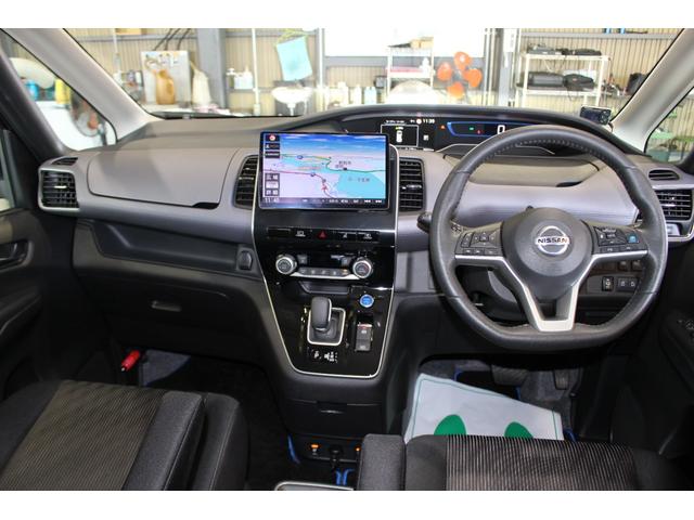 セレナ e-パワー ハイウェイスターV 福祉車両 セカンドスライドリフトアップシート ナビ アラウンドビューモニター 電動ブレーキ ステアリングヒーター 前席左右シートヒーター インテリジェントルームミラー ETC車載器 16AW 7人(13枚目)