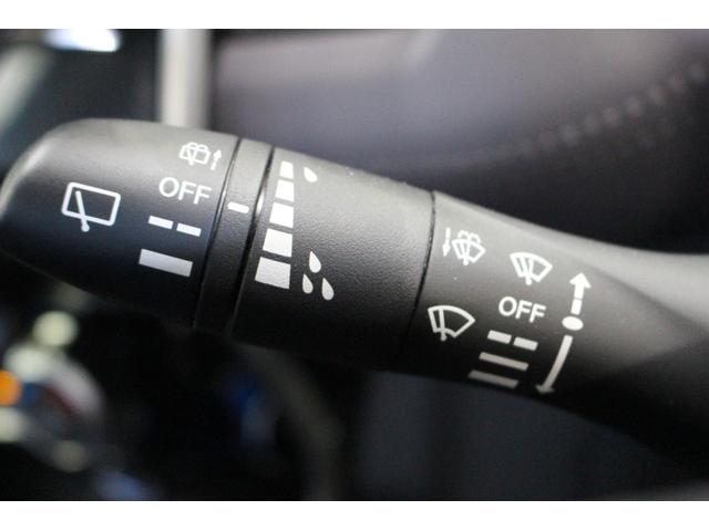 セレナ e-パワー ハイウェイスターV 福祉車両 セカンドスライドリフトアップシート ナビ アラウンドビューモニター 電動ブレーキ ステアリングヒーター 前席左右シートヒーター インテリジェントルームミラー ETC車載器 16AW 7人(41枚目)