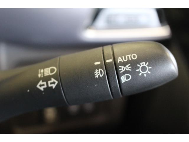 セレナ e-パワー ハイウェイスターV 福祉車両 セカンドスライドリフトアップシート ナビ アラウンドビューモニター 電動ブレーキ ステアリングヒーター 前席左右シートヒーター インテリジェントルームミラー ETC車載器 16AW 7人(42枚目)