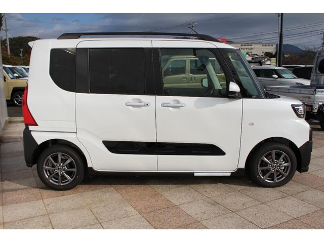 タント ファンクロス　禁煙車　届け出済未使用車　９ディスプレイオーディオ　パノラマカメラ　衝突被害軽減ブレーキ　両側自動ドア　撥水加工シート　前席左右シートヒーター　ロールサンシェイド＆シートバックテーブル　ＬＥＤライト（11枚目）