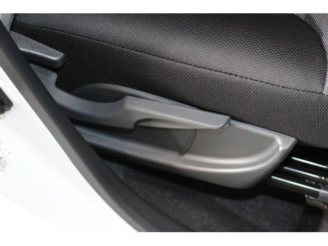 タント ファンクロス　禁煙車　届け出済未使用車　９ディスプレイオーディオ　パノラマカメラ　衝突被害軽減ブレーキ　両側自動ドア　撥水加工シート　前席左右シートヒーター　ロールサンシェイド＆シートバックテーブル　ＬＥＤライト（39枚目）