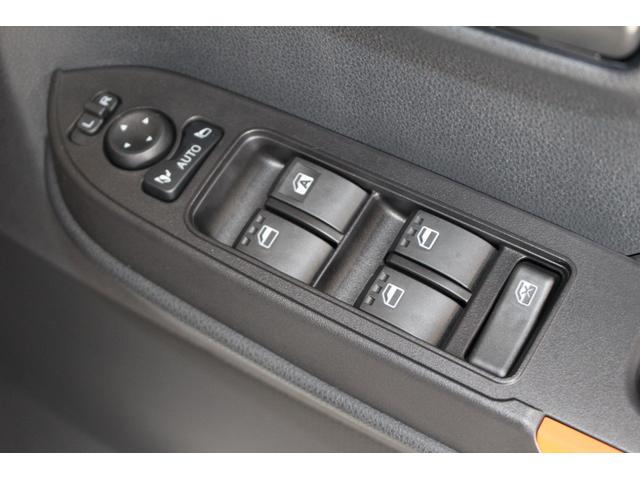 タント ファンクロス　禁煙車　届け出済未使用車　９ディスプレイオーディオ　パノラマカメラ　衝突被害軽減ブレーキ　両側自動ドア　撥水加工シート　前席左右シートヒーター　ロールサンシェイド＆シートバックテーブル　ＬＥＤライト（41枚目）