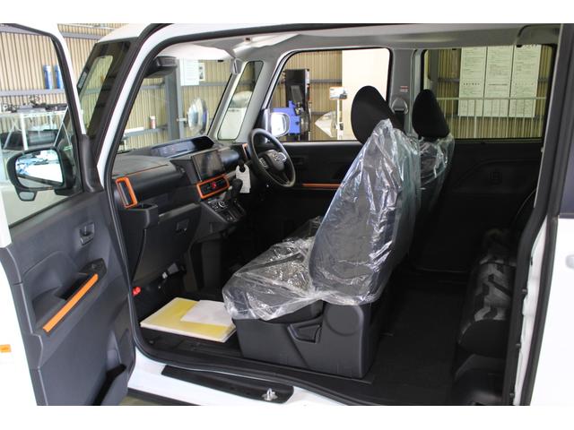 タント ファンクロス　禁煙車　届け出済未使用車　９ディスプレイオーディオ　パノラマカメラ　衝突被害軽減ブレーキ　両側自動ドア　撥水加工シート　前席左右シートヒーター　ロールサンシェイド＆シートバックテーブル　ＬＥＤライト（43枚目）