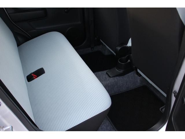 アルト Ｆ　５速マニュアル車　禁煙車（16枚目）