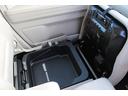 ハイブリッドＸＧ　禁煙車　ナビ　Ｂｌｕｅｔｏｏｔｈ　ＤＶＤ　ＥＴＣ車載器　キーフリーシステム　運転席シートヒーター　オートエアコン　オートライト　パーキングセンサー　ベージュ内装　シフォンアイボリーメタリック（42枚目）