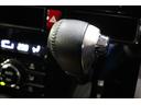 カスタムＧ－Ｔ　禁煙車　９インチディスプレイオーディオ　パノラマカメラ　フルセグＴＶ　Ｂｌｕｅｔｏｏｔｈ　両側自動ドア　電動パーキングブレーキ　ＬＥＤヘッドライト＆フォグランプ　ＥＴＣ車載器　革巻きステアリング（23枚目）