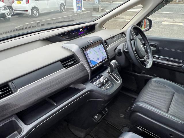 フリード G・ホンダセンシング☆ナビ☆Wパワスラ☆Bカメラ☆試乗OK☆ 純正8インチナビ☆フリップダウンモニター☆バックカメラ☆両側パワースライドドア☆LEDライト☆ハーフレザーシート☆シートヒーター☆ETC☆ホンダセンシング☆アダプティブクルーズC☆15AW☆試乗OK(64枚目)
