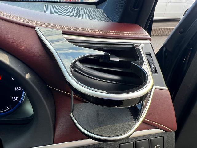 ハリアー プレミアム　アドバンスドＰＫＧ☆ナビ☆ＪＢＬ☆ＳＲ☆試乗ＯＫ　４ＷＤ☆メモリーナビ☆ＪＢＬプレミアムサウンド☆パノラマモニター☆大型サンルーフ☆パワーバックドア☆ハーフレザーシート☆パワーシート☆ＬＥＤライト☆セーフティセンス☆ＥＴＣ☆走行５．１万Ｋ☆試乗ＯＫ（19枚目）