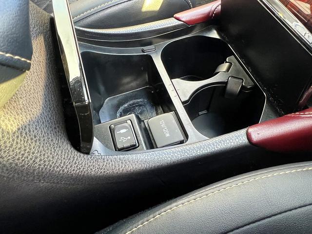 ハリアー プレミアム　アドバンスドＰＫＧ☆ナビ☆ＪＢＬ☆ＳＲ☆試乗ＯＫ　４ＷＤ☆メモリーナビ☆ＪＢＬプレミアムサウンド☆パノラマモニター☆大型サンルーフ☆パワーバックドア☆ハーフレザーシート☆パワーシート☆ＬＥＤライト☆セーフティセンス☆ＥＴＣ☆走行５．１万Ｋ☆試乗ＯＫ（26枚目）