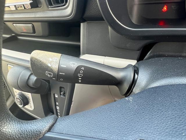 パッソ Ｘ　ＬパッケージＳ☆メモリーナビ☆エコアイドル☆試乗ＯＫ☆　メモリーナビＴＶ☆スマートキー☆プッシュスタート☆アイドリングストップ☆ヘッドライトレベライザー☆スマートアシスト☆オートエアコン☆ベンチシート☆アームレスト☆電動格納ミラー☆走行２．２万Ｋ☆試乗ＯＫ（5枚目）