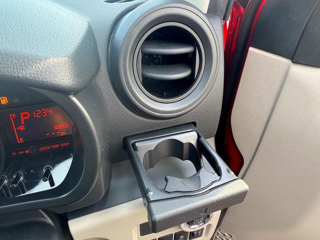 パッソ Ｘ　ＬパッケージＳ☆メモリーナビ☆エコアイドル☆試乗ＯＫ☆　メモリーナビＴＶ☆スマートキー☆プッシュスタート☆アイドリングストップ☆ヘッドライトレベライザー☆スマートアシスト☆オートエアコン☆ベンチシート☆アームレスト☆電動格納ミラー☆走行２．２万Ｋ☆試乗ＯＫ（27枚目）