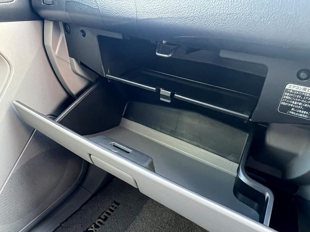 ハイラックスサーフ ＳＳＲ－Ｘ☆リフトアップ☆サイドステップ☆ＥＴＣ☆試乗ＯＫ☆　切り換え４ＷＤ☆デフロック☆リフトアップ☆バンパーガード☆サイドステップ☆ルーフキャリア☆テールガード☆ＦＵＥＬ１７ＡＷ☆ＥＴＣ☆オートエアコン☆バックカメラ☆オートライト☆走行１０．６万Ｋ☆試乗ＯＫ（13枚目）