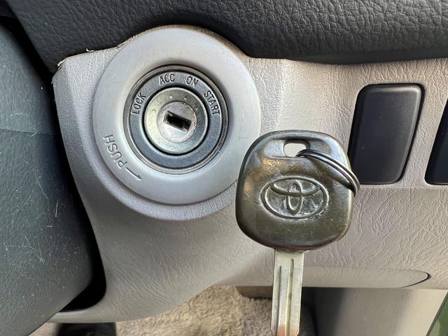 ハイラックスサーフ ＳＳＲ－Ｘ☆リフトアップ☆サイドステップ☆ＥＴＣ☆試乗ＯＫ☆　切り換え４ＷＤ☆デフロック☆リフトアップ☆バンパーガード☆サイドステップ☆ルーフキャリア☆テールガード☆ＦＵＥＬ１７ＡＷ☆ＥＴＣ☆オートエアコン☆バックカメラ☆オートライト☆走行１０．６万Ｋ☆試乗ＯＫ（23枚目）