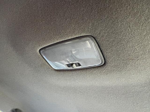 ハイラックスサーフ ＳＳＲ－Ｘ☆リフトアップ☆サイドステップ☆ＥＴＣ☆試乗ＯＫ☆　切り換え４ＷＤ☆デフロック☆リフトアップ☆バンパーガード☆サイドステップ☆ルーフキャリア☆テールガード☆ＦＵＥＬ１７ＡＷ☆ＥＴＣ☆オートエアコン☆バックカメラ☆オートライト☆走行１０．６万Ｋ☆試乗ＯＫ（34枚目）