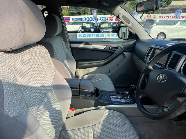 ハイラックスサーフ ＳＳＲ－Ｘ☆リフトアップ☆サイドステップ☆ＥＴＣ☆試乗ＯＫ☆　切り換え４ＷＤ☆デフロック☆リフトアップ☆バンパーガード☆サイドステップ☆ルーフキャリア☆テールガード☆ＦＵＥＬ１７ＡＷ☆ＥＴＣ☆オートエアコン☆バックカメラ☆オートライト☆走行１０．６万Ｋ☆試乗ＯＫ（65枚目）