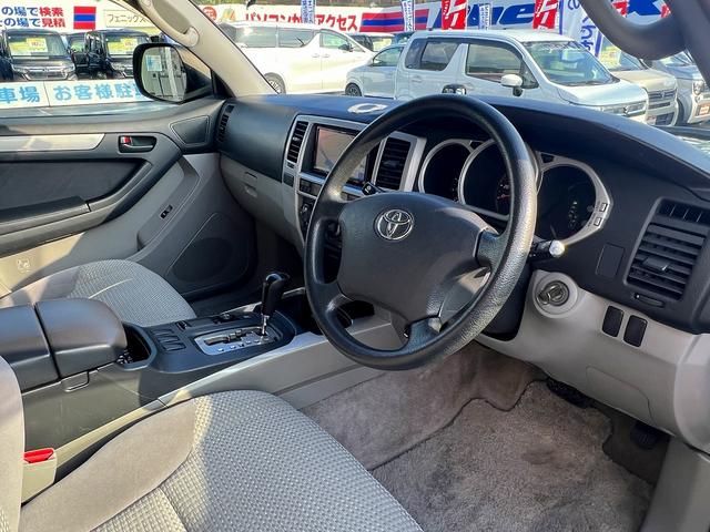 ハイラックスサーフ ＳＳＲ－Ｘ☆リフトアップ☆サイドステップ☆ＥＴＣ☆試乗ＯＫ☆　切り換え４ＷＤ☆デフロック☆リフトアップ☆バンパーガード☆サイドステップ☆ルーフキャリア☆テールガード☆ＦＵＥＬ１７ＡＷ☆ＥＴＣ☆オートエアコン☆バックカメラ☆オートライト☆走行１０．６万Ｋ☆試乗ＯＫ（69枚目）