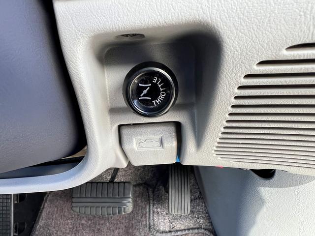 デリカスペースギア ロング スーパーエクシード☆メモリーナビ☆ETC☆試乗OK☆ ディーゼルターボ☆切替4WD☆クリスタルライトルーフ☆オートステップ☆メモリーナビ☆バックカメラ☆キーレス☆ETC☆JAOSカンガルーバー☆リアラダー☆オートエアコン☆オープンカントリー☆試乗OK(19枚目)