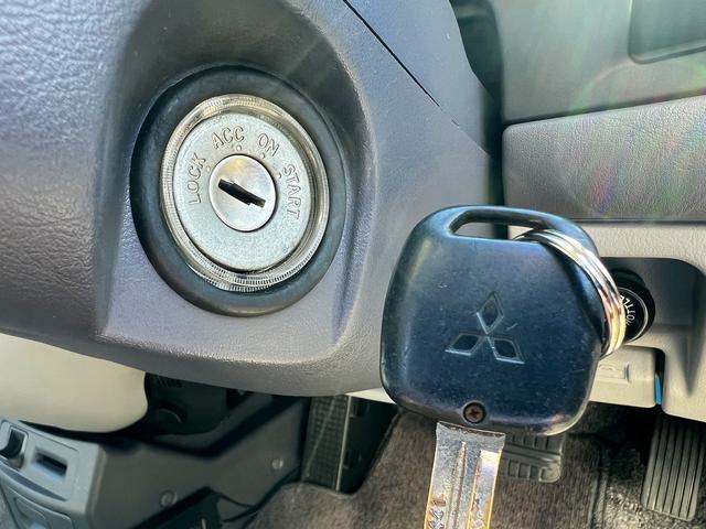 デリカスペースギア ロング スーパーエクシード☆メモリーナビ☆ETC☆試乗OK☆ ディーゼルターボ☆切替4WD☆クリスタルライトルーフ☆オートステップ☆メモリーナビ☆バックカメラ☆キーレス☆ETC☆JAOSカンガルーバー☆リアラダー☆オートエアコン☆オープンカントリー☆試乗OK(35枚目)