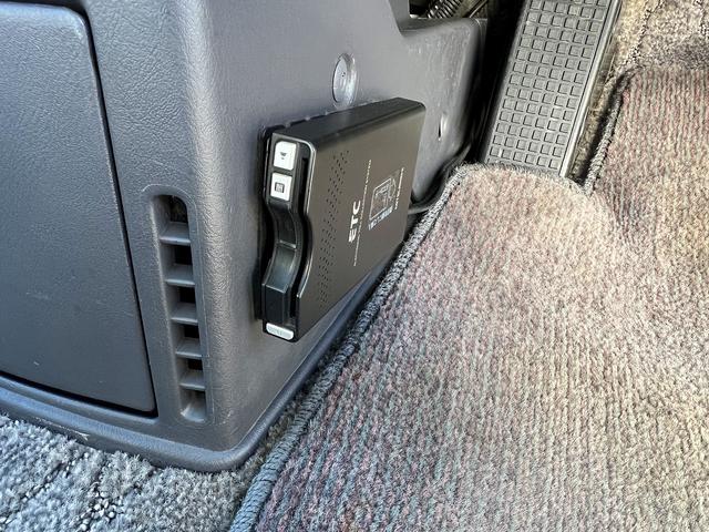 デリカスペースギア ロング スーパーエクシード☆メモリーナビ☆ETC☆試乗OK☆ ディーゼルターボ☆切替4WD☆クリスタルライトルーフ☆オートステップ☆メモリーナビ☆バックカメラ☆キーレス☆ETC☆JAOSカンガルーバー☆リアラダー☆オートエアコン☆オープンカントリー☆試乗OK(38枚目)