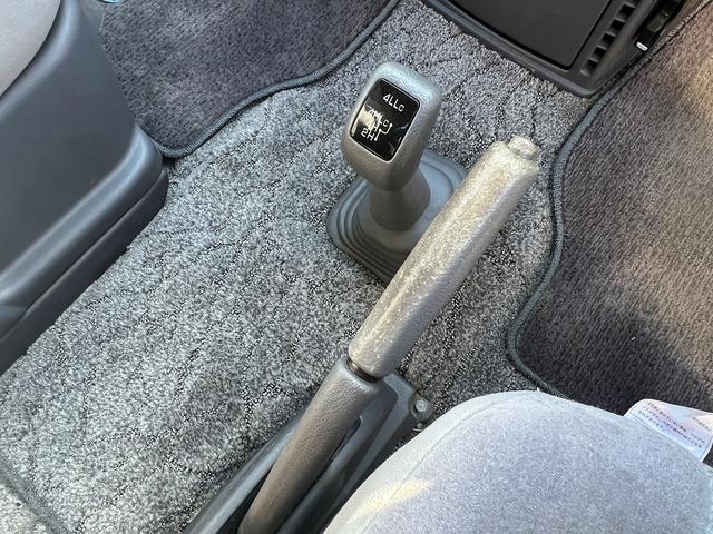 デリカスペースギア ロング スーパーエクシード☆メモリーナビ☆ETC☆試乗OK☆ ディーゼルターボ☆切替4WD☆クリスタルライトルーフ☆オートステップ☆メモリーナビ☆バックカメラ☆キーレス☆ETC☆JAOSカンガルーバー☆リアラダー☆オートエアコン☆オープンカントリー☆試乗OK(39枚目)