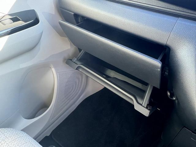 デイズ X☆9インチナビ☆全周囲M☆エマブレ☆ETC☆試乗OK☆ 純正9インチSDナビ☆アラウンンドビューモニター☆エマージェンシーブレーキ☆インテリキー☆ETC☆ドライブレコーダー☆14AW☆アイドリングストップ☆オートライト☆電動格納ミラー☆USB充電☆試乗OK(19枚目)